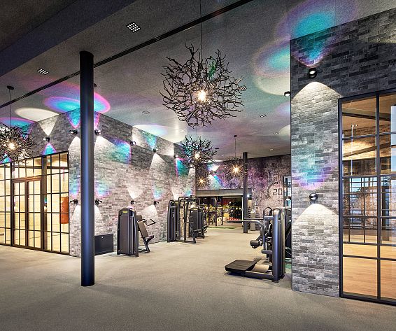 02fitnesscenter2023-wellnesshotel-jagdhof-2