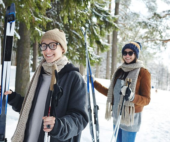 AVIVA_friends_langlaufen_hotelsINshape