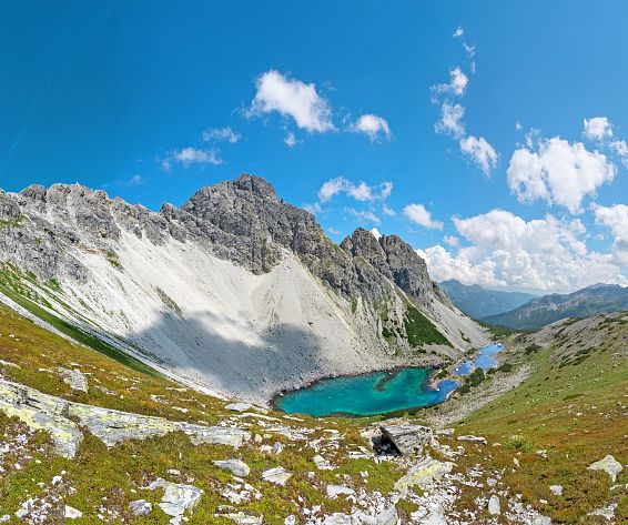 die-blauseen-im-lantschfeld-02-adobestock-657532516-2