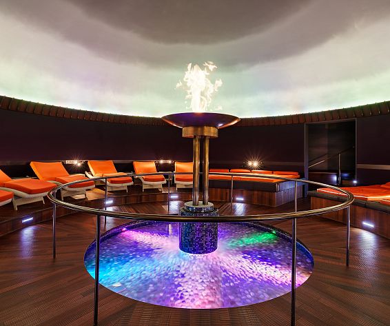 ruheraum-feuerstelle-wasserbecken-spa-posthotel-achenkirch-2