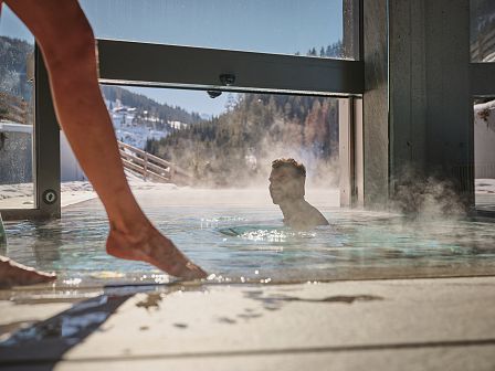 sporthotel-wagrain-indoorpool-hotelsinshape-1