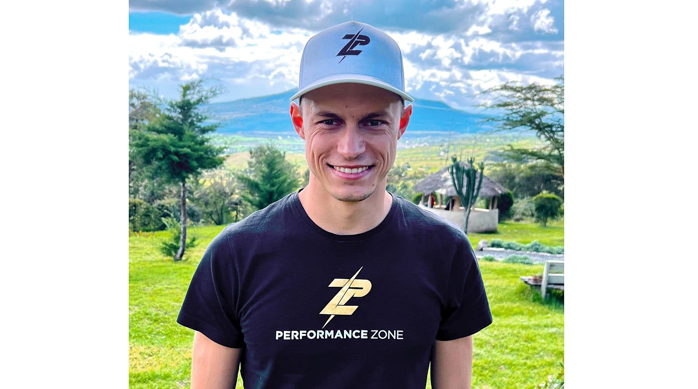 Philipp Zimmermann_PerformanceZone_Pool_Kaiserlodge_03