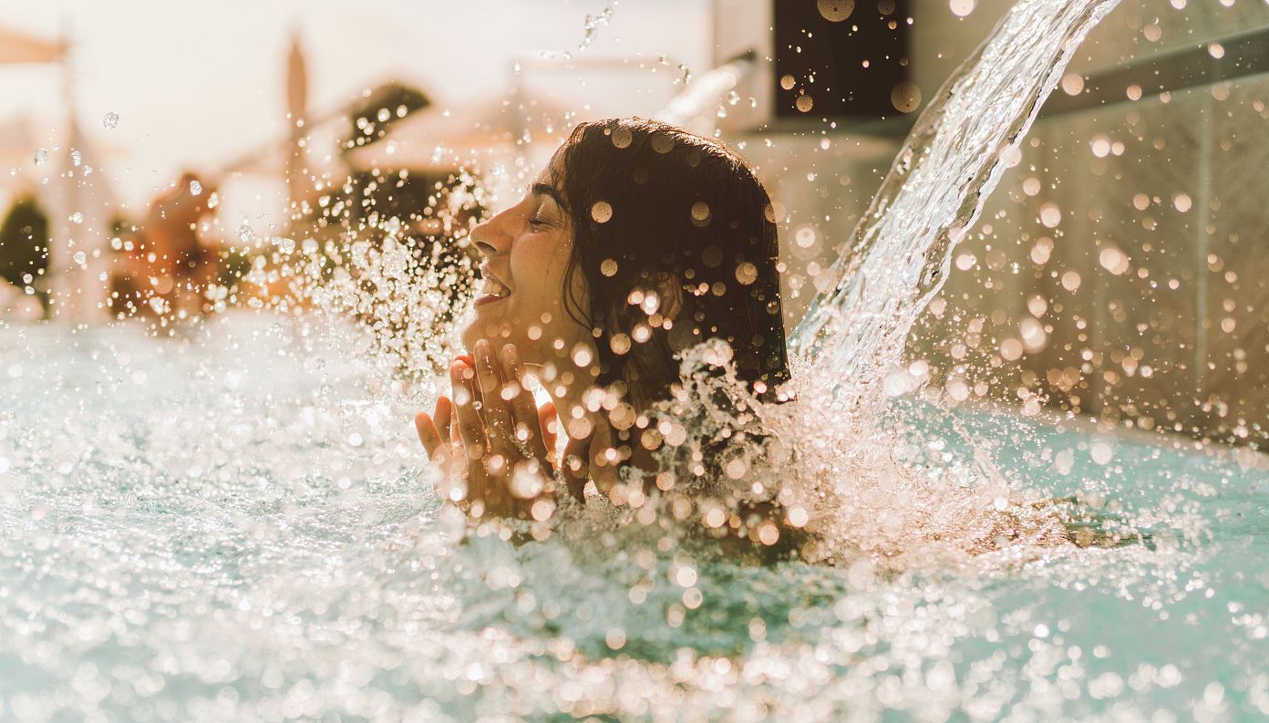 Reiters Supreme_hotelsINshape_Frau im Pool©jennikoller-02859